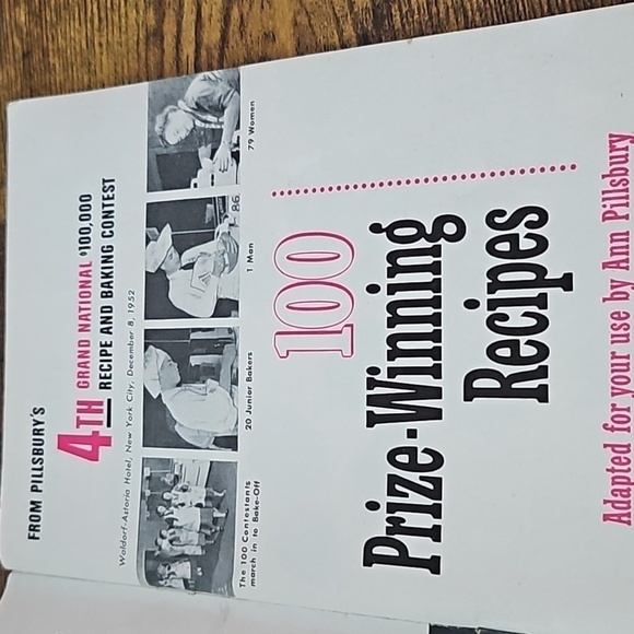 Vintage Pillsbury Cookbook! 1953 - Picture 6 of 6